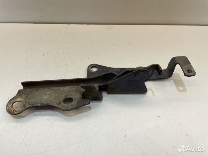 Петля капота правая Kia Spectra седан S6D 2008