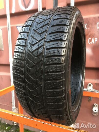 Pirelli Winter Sottozero 3 235/45 R17