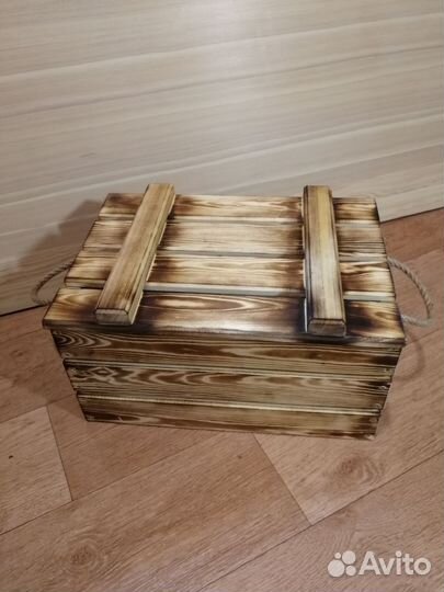 Деревянный ящик подарочный