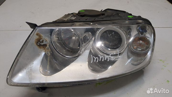 Кронштейн фары Volkswagen Touareg, 2005