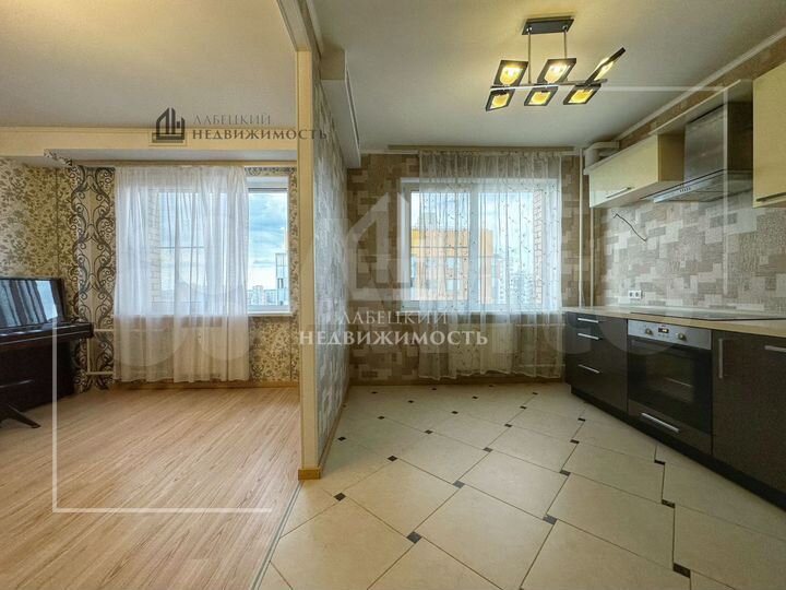 3-к. квартира, 82,6 м², 21/24 эт.