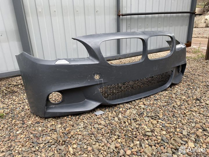 Передний бампер m-tech/ м тех для bmw f10