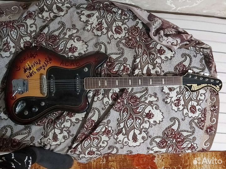 Электро гитара Musima De Luxe 25v