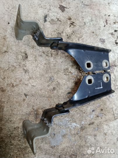 Петли капота Renault Megane 2