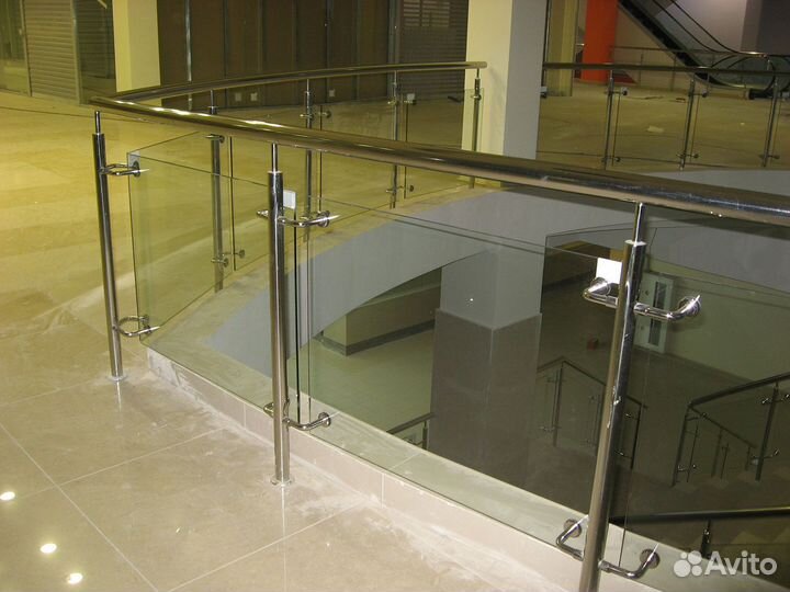 Стеклянное ограждение для балкона монтаж установка