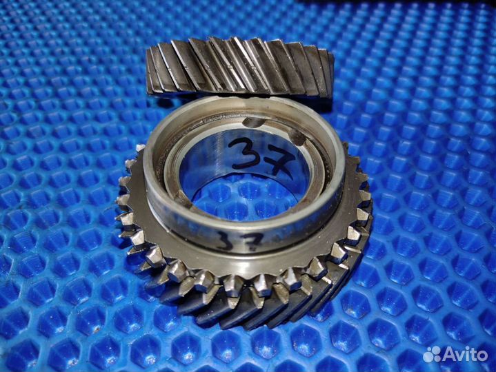 31/37(0,84) пятая передача 5ст. МКПП VW T5