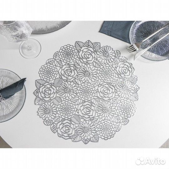 Набор салфеток сервировочных на стол Доляна «Розы»