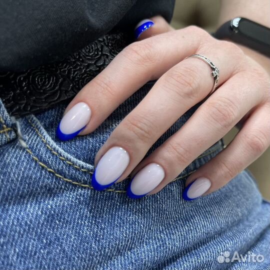 Маникюр, педикюр, наращивание ногтей