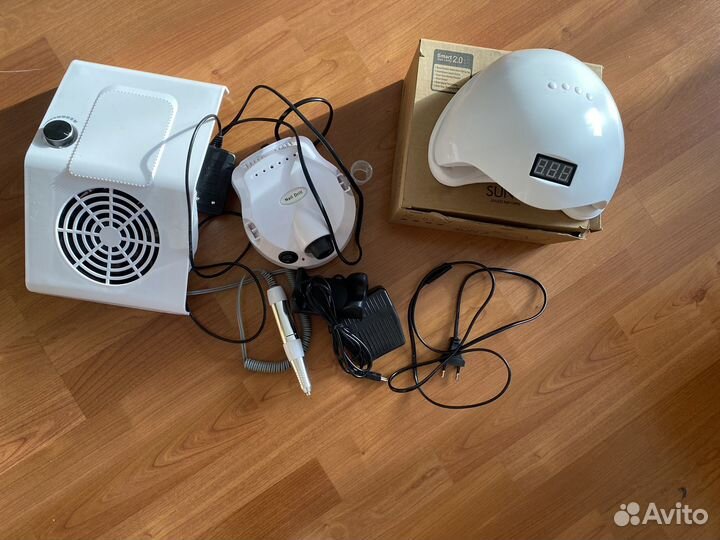 Лампа для ногтей, пылесос, фрезер