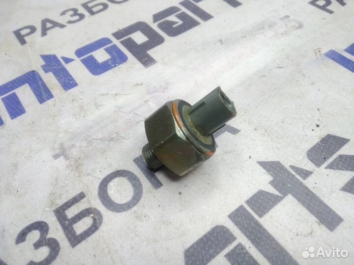 Датчик давления масла Toyota Noah AZR60 1azfse