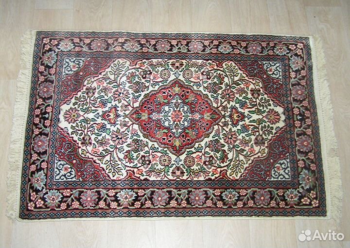 Коврик шёлковый