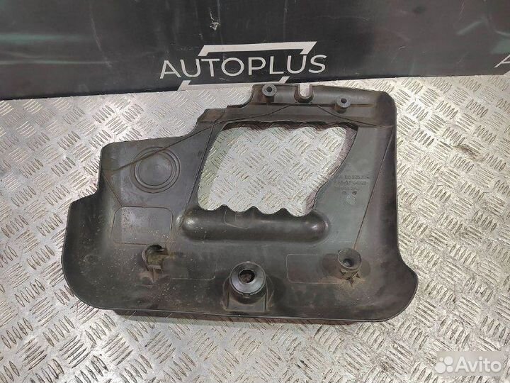 Накладка двигателя Volkswagen Jetta 4 2.0