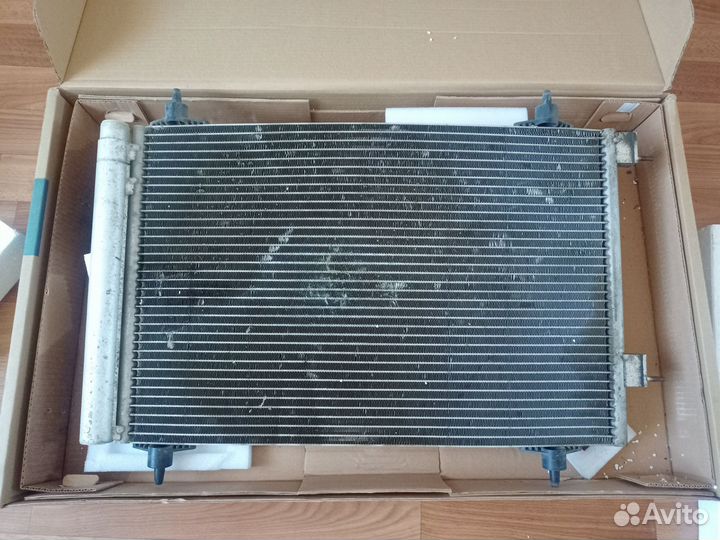Радиатор кондиционера nfr35611