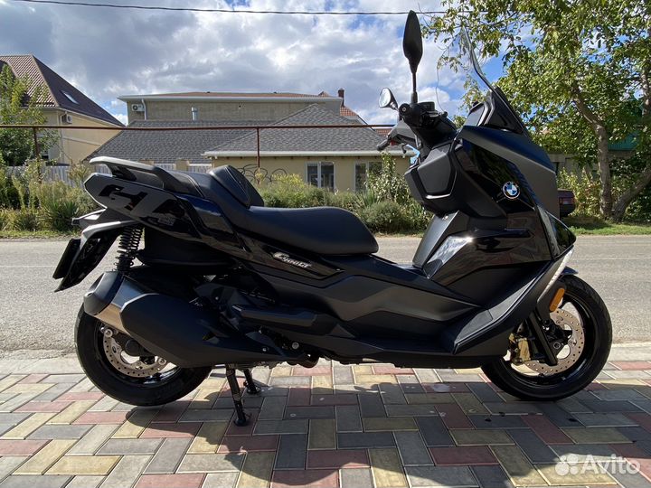 Скутер BMW C400GT 2021
