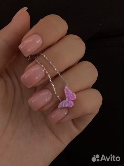 Мастер по маникюру