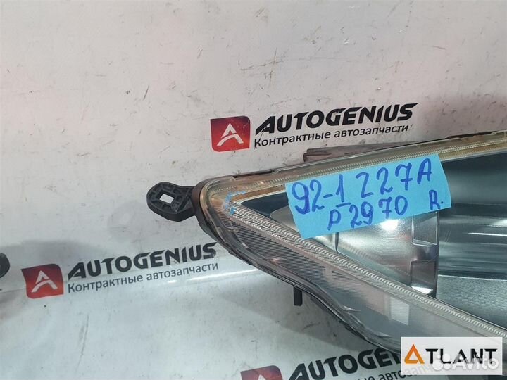 Фара передняя правая mitsubishi colt