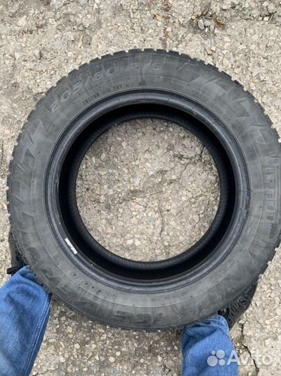 Pirelli Ice Zero 205/60 R16