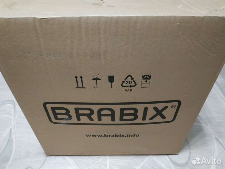 Офисное кресло новое