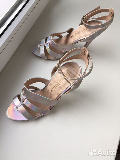 Босоножки на каблуке Paper Dolls