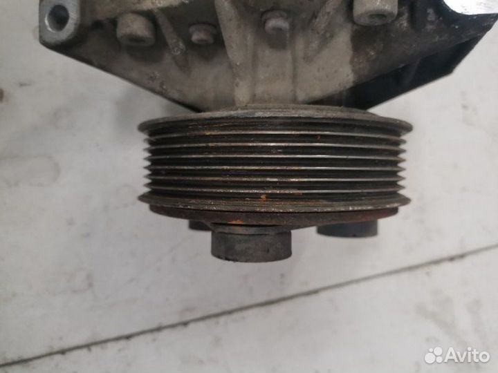 Компрессор кондиционера Nissan Tiida хэтчбек HR16