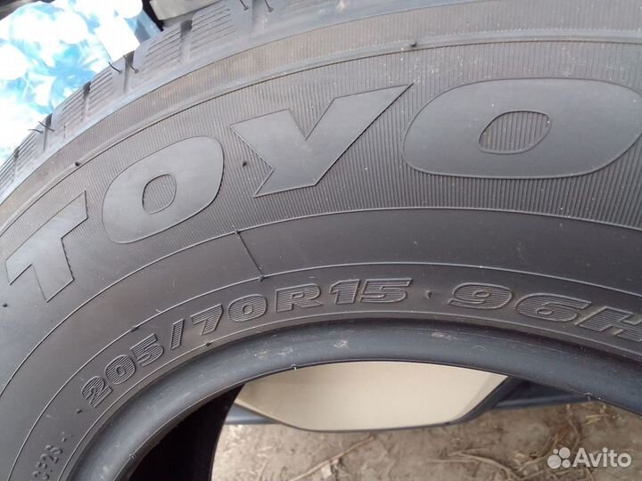 Toyo Proxes CF1 SUV 205/70 R15