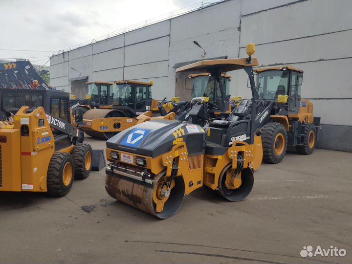 Дорожный каток XCMG XMR303, 2023