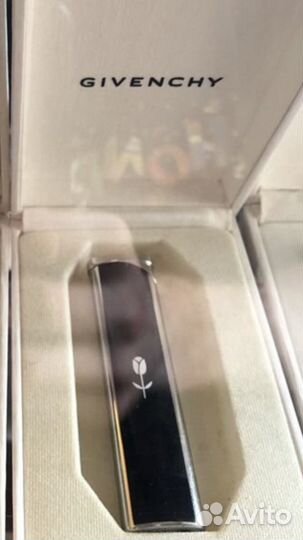 Новые зажигалки живанши/givenchy