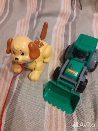 Игрушки трактор, собачка продана