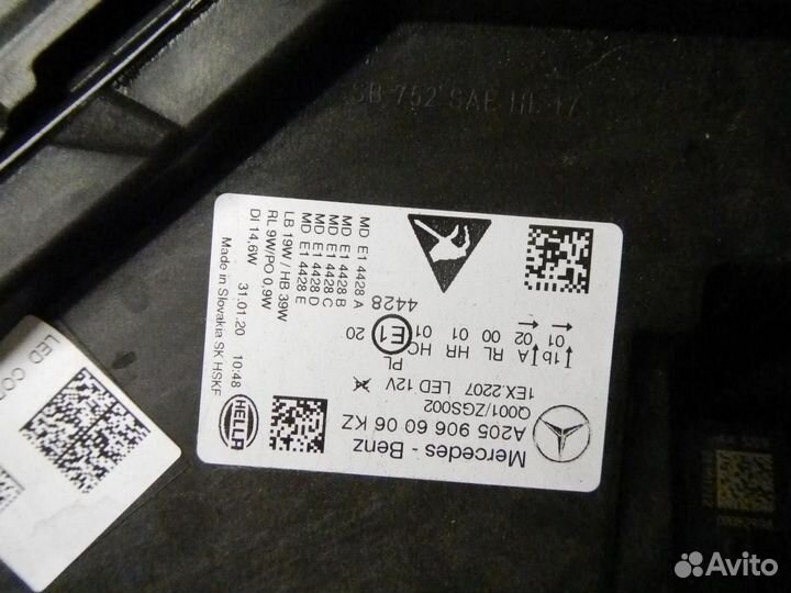 Фара правая Mercedes-Benz C-Class