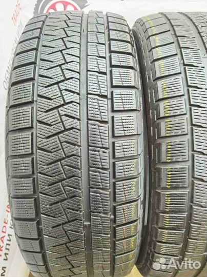 Pirelli Ice Asimmetrico Plus 215/60 R17 96H