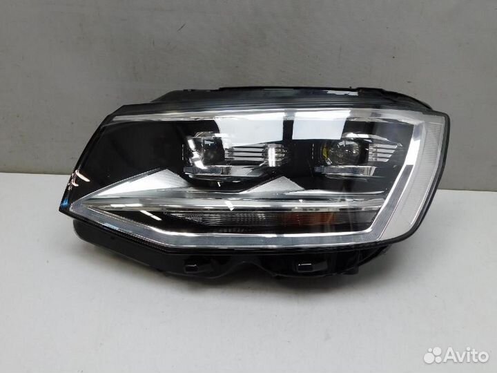 Фара левая Volkswagen California/Caravelle/Multiva