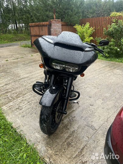 Harley Davidson Road Glade