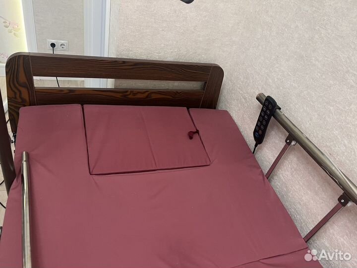 Кровать для лежачих больных с электроприводом