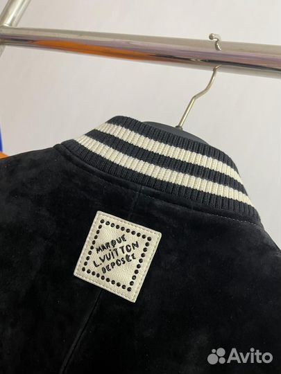 Бомбер однотонный Louis Vuitton