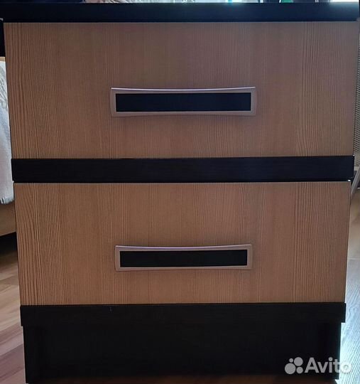 Тумба прикроватная