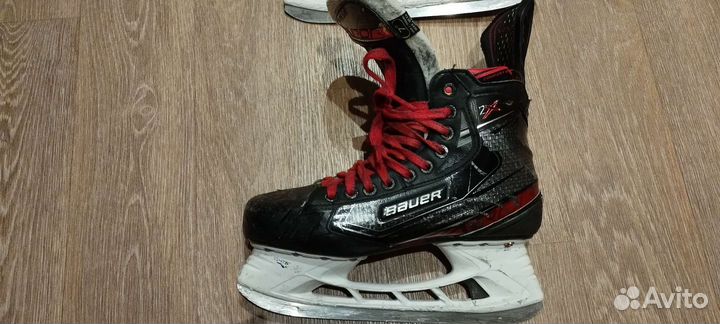 Хоккейные коньки bauer vapor 2x