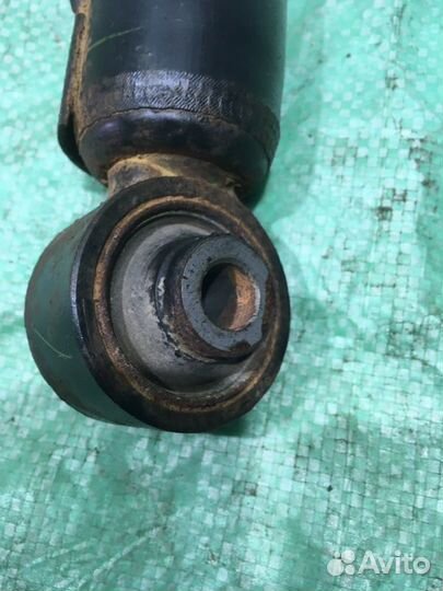 Амортизатор задний задний Lexus Rx300 8AR-FE 2.0