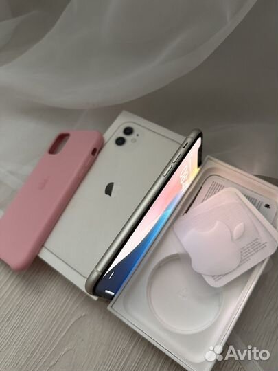 iPhone 11, 128 ГБ