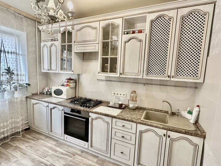 2-к. квартира, 64 м², 4/9 эт.