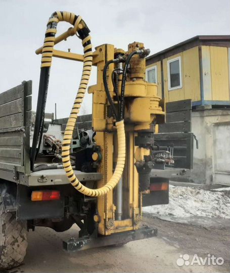 Буровая установка на базе газ 66