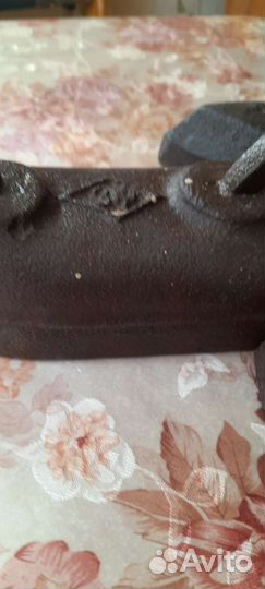 Утюг чугунный старинный