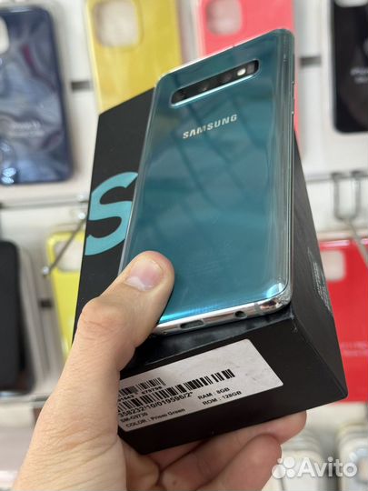 Samsung Galaxy S10, 8/128 ГБ