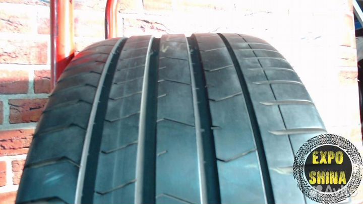 Pirelli P Zero PZ4 315/30 R22 107Y