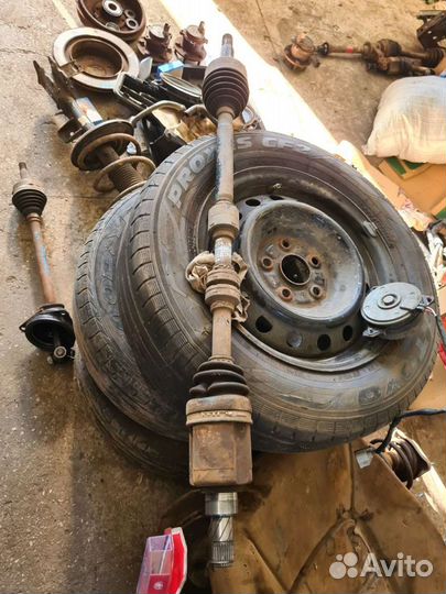 Привод передний правый Nissan Qashqai j10 1.6 CVT