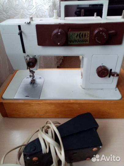 Швейная машина Чайка 144А