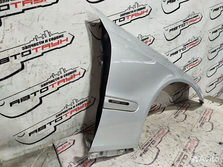Крыло mercedes-benz C-class S203 W203 A2038800218 переднее правое серебро DY308