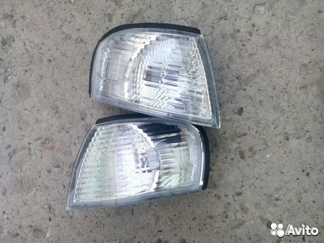 Поворотник, габарит на ниссан санни 15