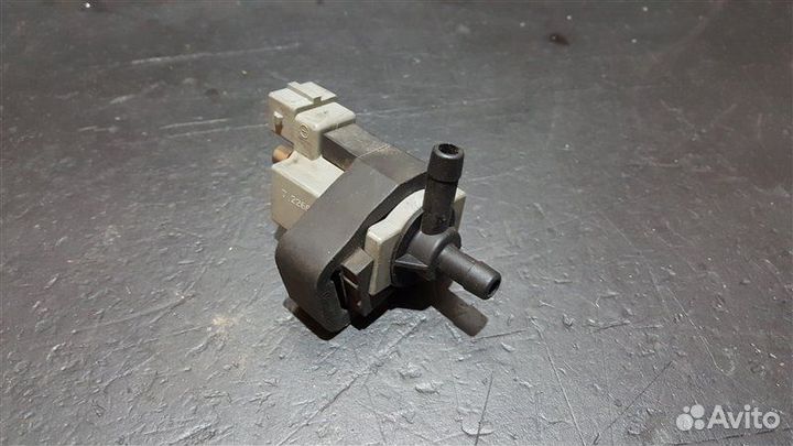 Клапан электромагнитный Jaguar Xe X760 204PT 2017