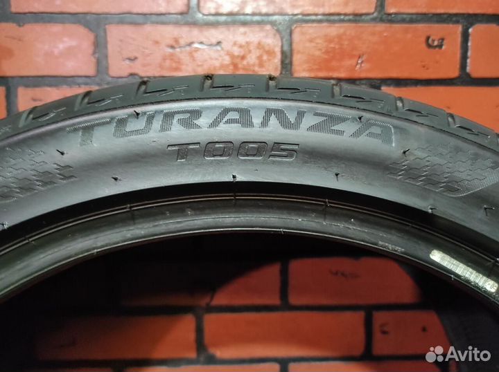 Bridgestone Turanza T005 255/40 R20 104Y