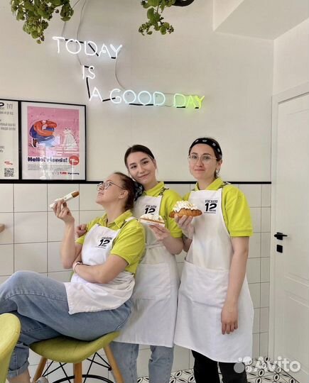 Кассир в кондитерскую